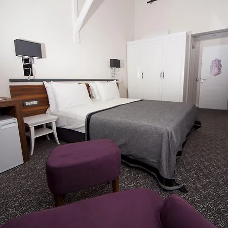 Montania Special Class 4* 무단야