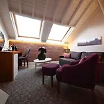 Montania Special Class Hotel 4*